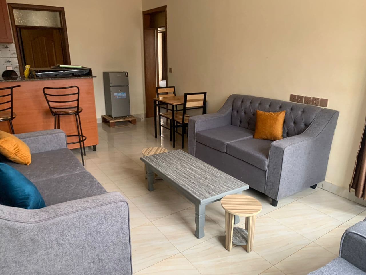 Fully furnish 3 bedroom Apartment — photo 1